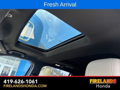 Used 2018 Ford Explorer XLT w/ Equipment Group 202A FWD image 25