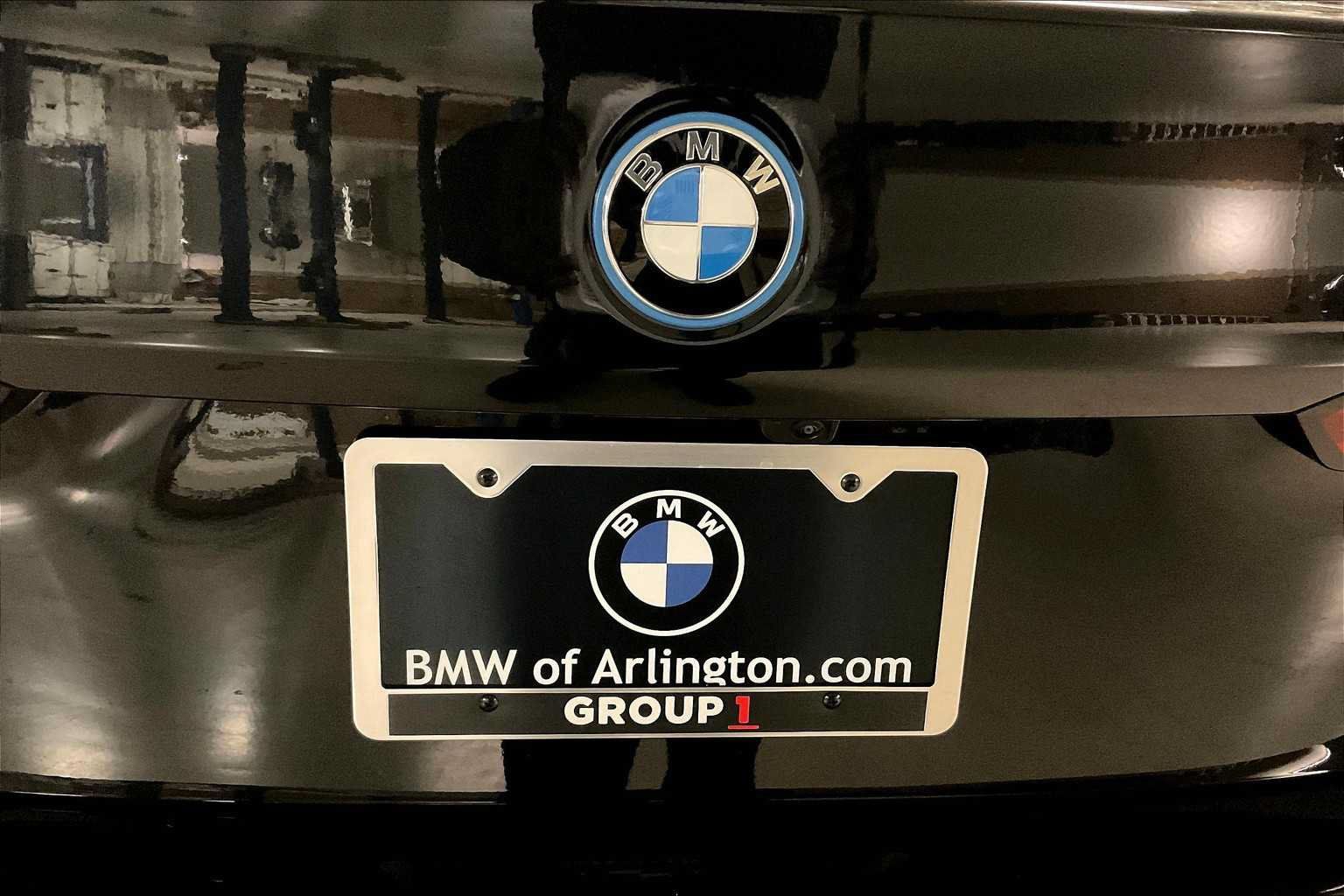 Used 2026 BMW i5 eDrive40 w/ Premium Package RWD image 15
