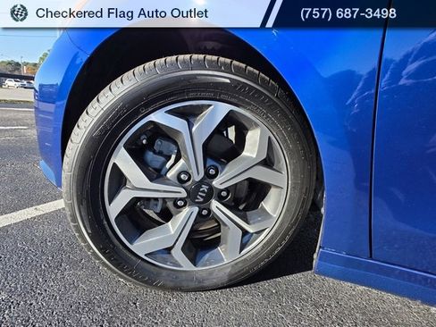 Used 2021 Kia Forte LXS image 13