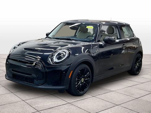 Used 2024 MINI Cooper SE FWD image 1