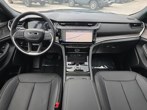 New 2026 Jeep Grand Cherokee L Limited AWD/4WD image 6