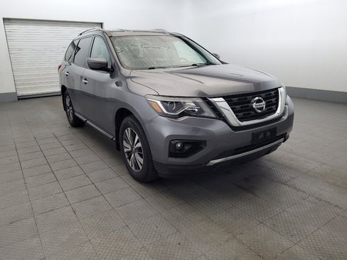 Used 2017 Nissan Pathfinder SV AWD/4WD image 13