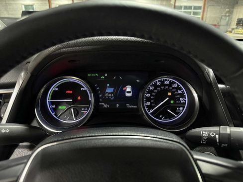 Certified 2018 Toyota Camry XLE w/ Audio Package FWD image 34