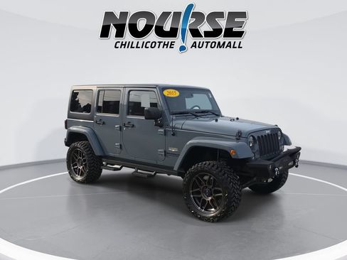 Used 2015 Jeep Wrangler Unlimited Sahara w/ Connectivity Group AWD/4WD image 2