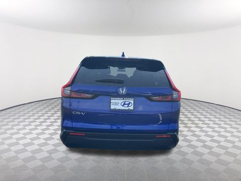 Used 2025 Honda CR-V EX image 6