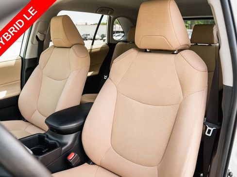 Used 2024 Toyota RAV4 LE AWD/4WD image 24