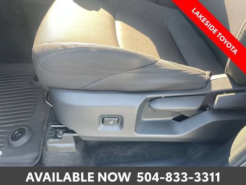 Certified 2025 Toyota Tacoma SR5 w/ SR5 Upgrade Package AWD/4WD image 27