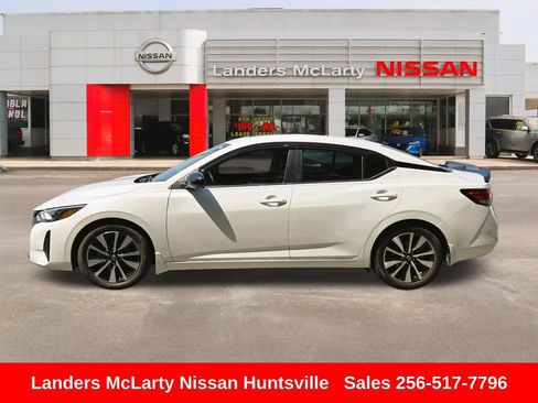 Used 2024 Nissan Sentra SV w/ SV Premium Package FWD image 8