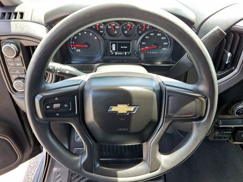 Used 2020 Chevrolet Silverado 1500 Custom w/ Custom Value Package AWD/4WD image 16