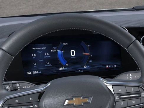 New 2026 Chevrolet Equinox EV LT image 18