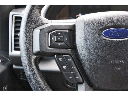Used 2015 Ford F150 XLT w/ Equipment Group 302A Luxury AWD/4WD image 17