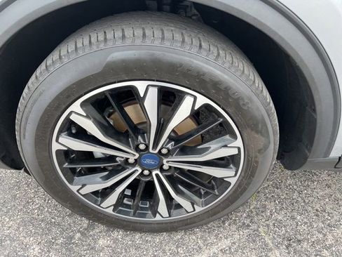 Used 2021 Ford Escape SEL w/ SEL Stealth AWD Package image 21