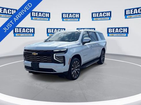 New 2026 Chevrolet Suburban High Country w/ Sun And Tow Package AWD/4WD image 4