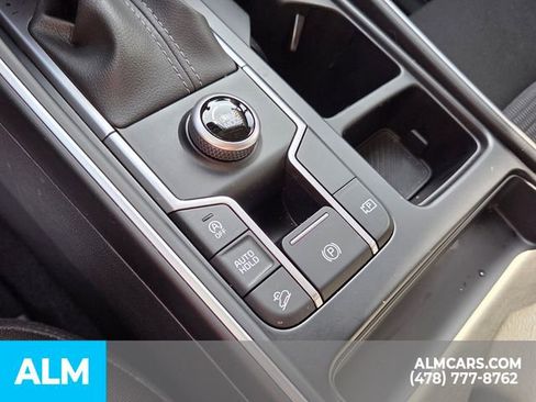 Used 2024 Kia Sorento LX image 20