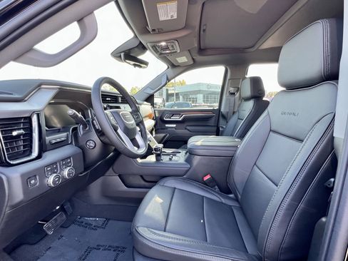 New 2026 GMC Sierra 1500 Denali w/ Denali Reserve Package image 13