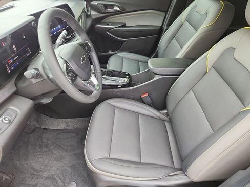 Certified 2024 Chevrolet Trax ACTIV w/ Driver Confidence Package image 18