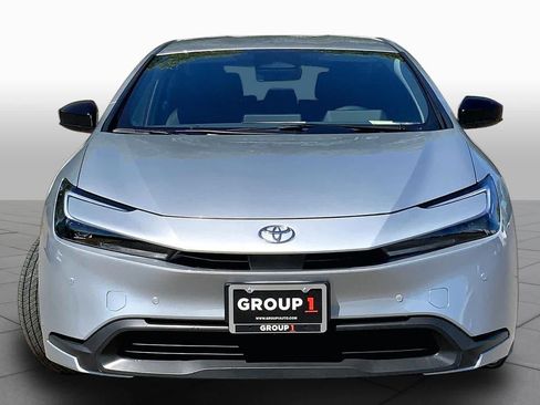 New 2026 Toyota Prius LE FWD image 3