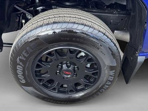 Certified 2025 Toyota Tacoma SR5 image 9