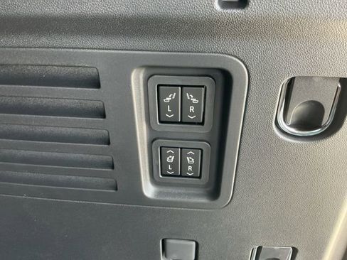 New 2026 Chevrolet Traverse High Country image 24