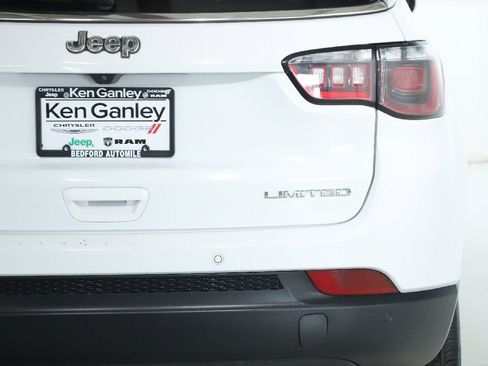Used 2025 Jeep Compass Limited AWD/4WD image 43