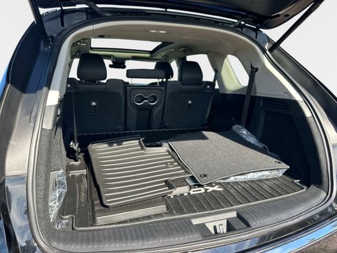 Certified 2025 Acura MDX FWD w/ Technology Package image 10