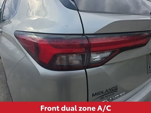 Used 2024 Mitsubishi Outlander SE image 9