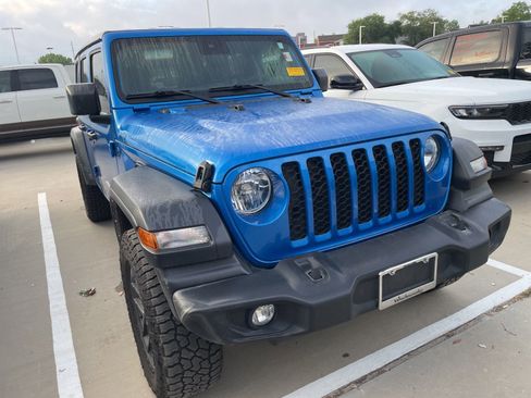 Used 2024 Jeep Wrangler Sport S image 3