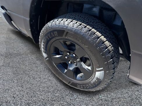 Used 2023 RAM 1500 Big Horn AWD/4WD image 7