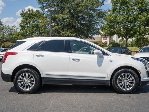 Used 2017 Cadillac XT5 Luxury w/ Driver Awareness Package AWD/4WD image 4