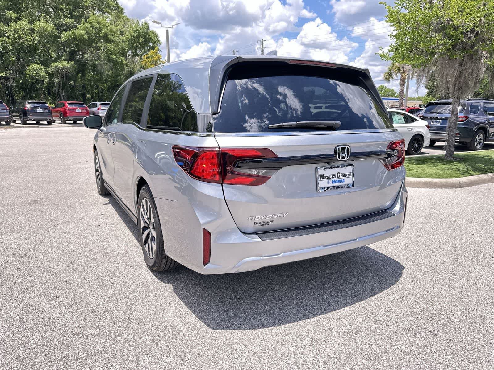 New 2026 Honda Odyssey EX-L image 4