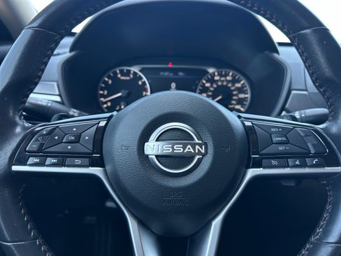 Used 2024 Nissan Altima 2.5 SR FWD image 21