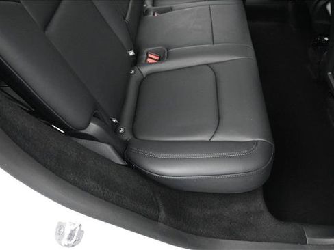 Used 2025 Tesla Model Y Long Range RWD image 23