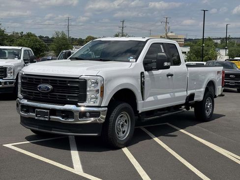 New 2026 Ford F350 XL w/ FX4 Off-Road Package AWD/4WD image 6
