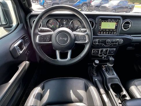 Used 2021 Jeep Wrangler Unlimited Sahara AWD/4WD image 5