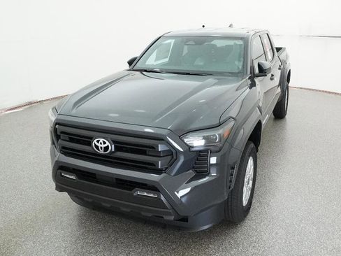 New 2025 Toyota Tacoma SR5 image 5