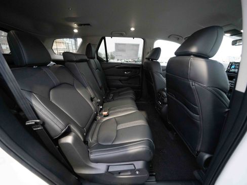 New 2025 Honda Pilot EX-L image 25