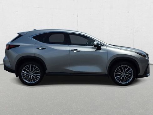 Used 2023 Lexus NX 350 AWD image 4
