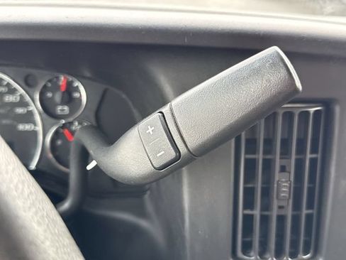 Used 2017 GMC Savana 3500 RWD image 14