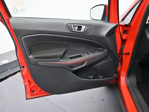 Used 2019 Ford EcoSport SE w/ SE Convenience Package FWD image 9