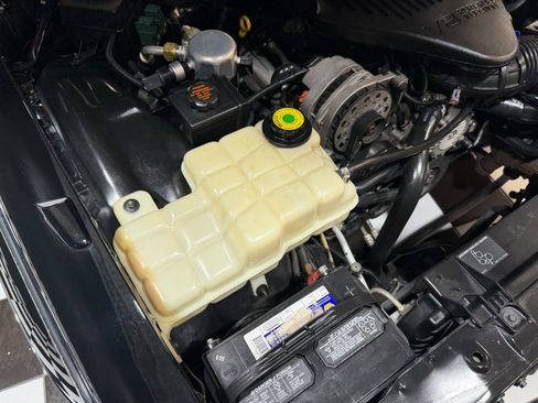 Used 1995 Cadillac Fleetwood Brougham RWD image 81