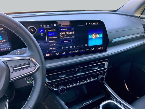 Certified 2025 Chevrolet Traverse LT FWD image 7