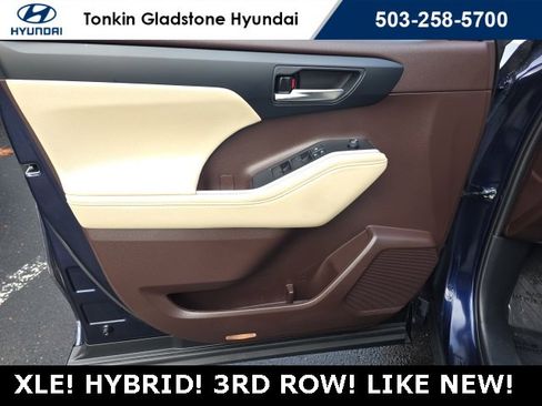 Used 2022 Toyota Highlander XLE image 8