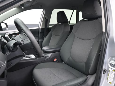 Certified 2024 Toyota RAV4 XLE image 15