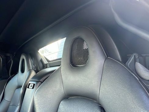 Used 2005 Honda S2000 image 17