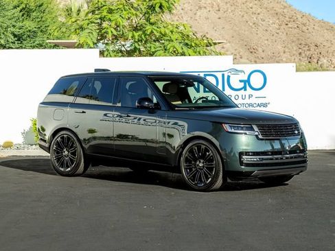 Used 2025 Land Rover Range Rover SE AWD/4WD image 4