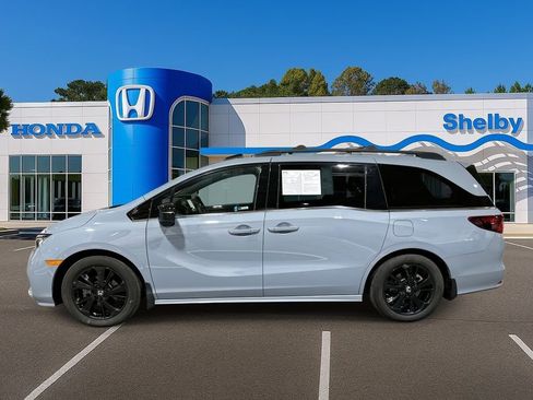 Used 2023 Honda Odyssey Sport image 5