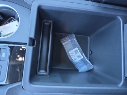 New 2025 Honda Pilot Touring image 30