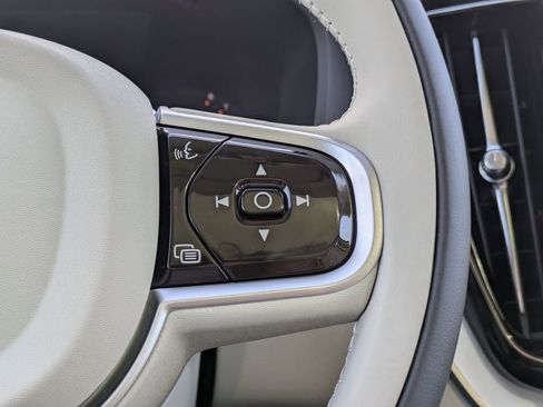 New 2026 Volvo XC60 B5 Ultra w/ Protection Package Premier image 35