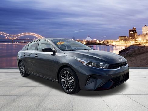 Used 2024 Kia Forte GT-Line FWD image 4