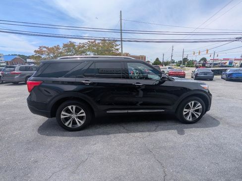 Used 2020 Ford Explorer Platinum w/ Premium Technology Package AWD/4WD image 4